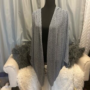 Buttons Women's Size OS (One Size) Sweater Open Front Cardigan USA 128